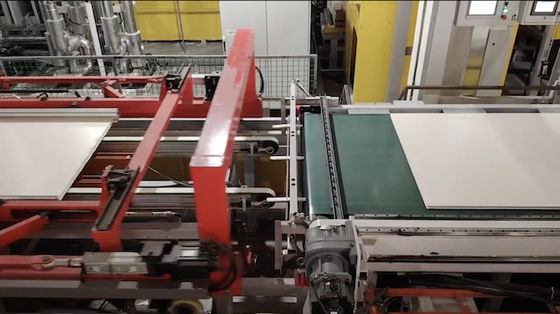 kupować Krótki cykl laminacji maszyny do prasowania na gorąco sklejka 1200 ton online manufacture