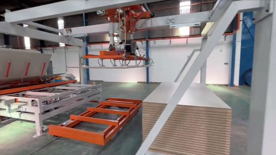 kupować Maszyna do prasowania na gorąco z pełnym automatycznym krótkim cyklem 8-30 mm grubości online manufacture