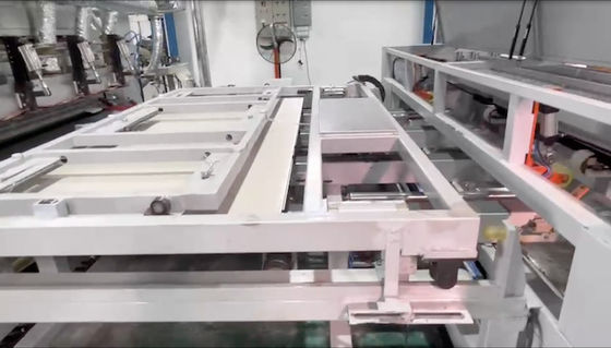 kupować Krótki cykl Meblarskie deski podwieszane Wydrukowanie na gorąco Melamina Mdf Prasowanie 80 arkuszy na godzinę online manufacture